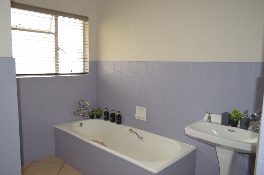 4 Bedroom Property for Sale in Stilfontein Ext 4 North West